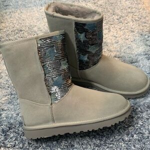 💙 UGG Gray Sequin Star Winter Boots